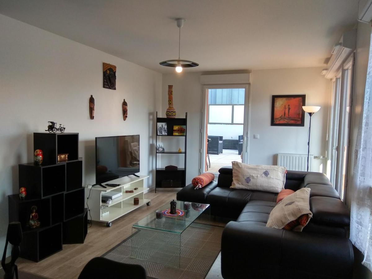 Saint Denis Appartement 2 Chambres Avec Parking מראה חיצוני תמונה