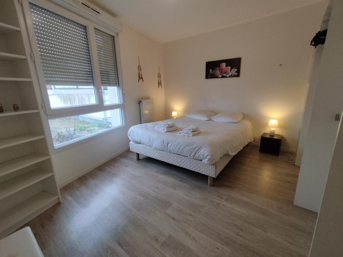 Saint Denis Appartement 2 Chambres Avec Parking מראה חיצוני תמונה